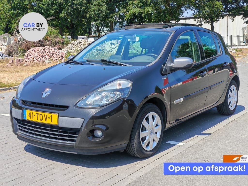 Renault Clio occasion uit 2012 bij Car By Appointment in Dongen
